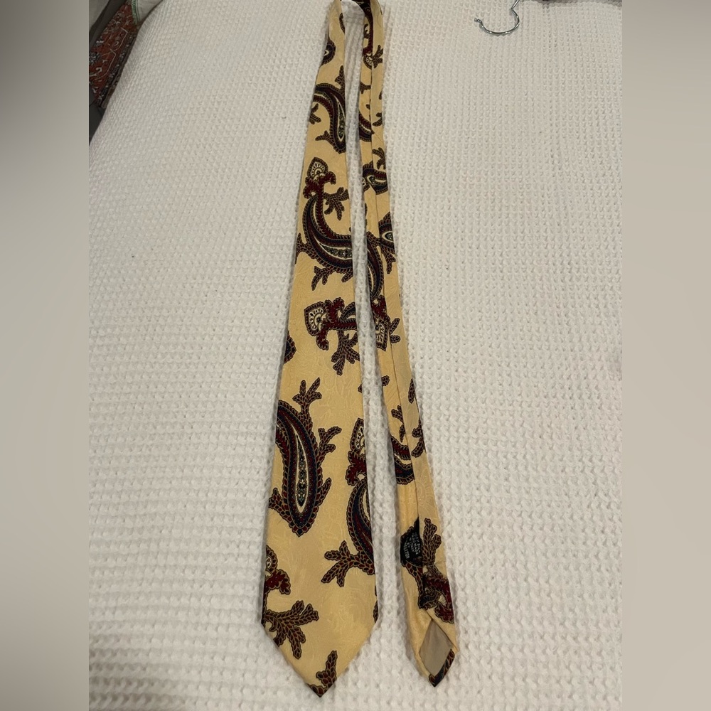 Vintage 60s/70s skinny necktie.
